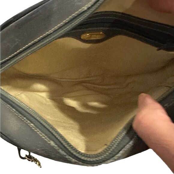 Gucci grey leather shoulder bag - Picture 11 of 16